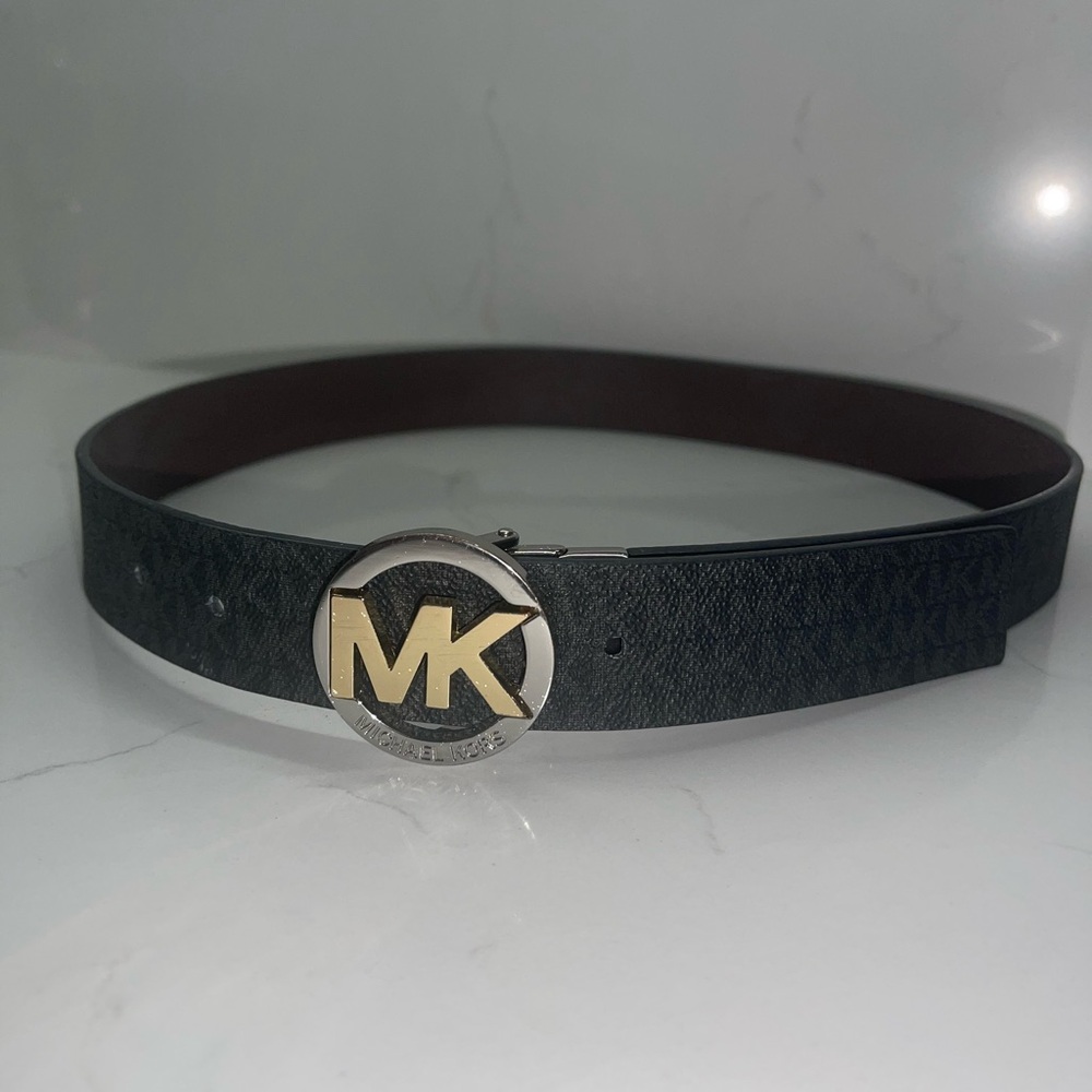 Michael Kors Reversible Black and Brown Belt - Picture 3 of 4